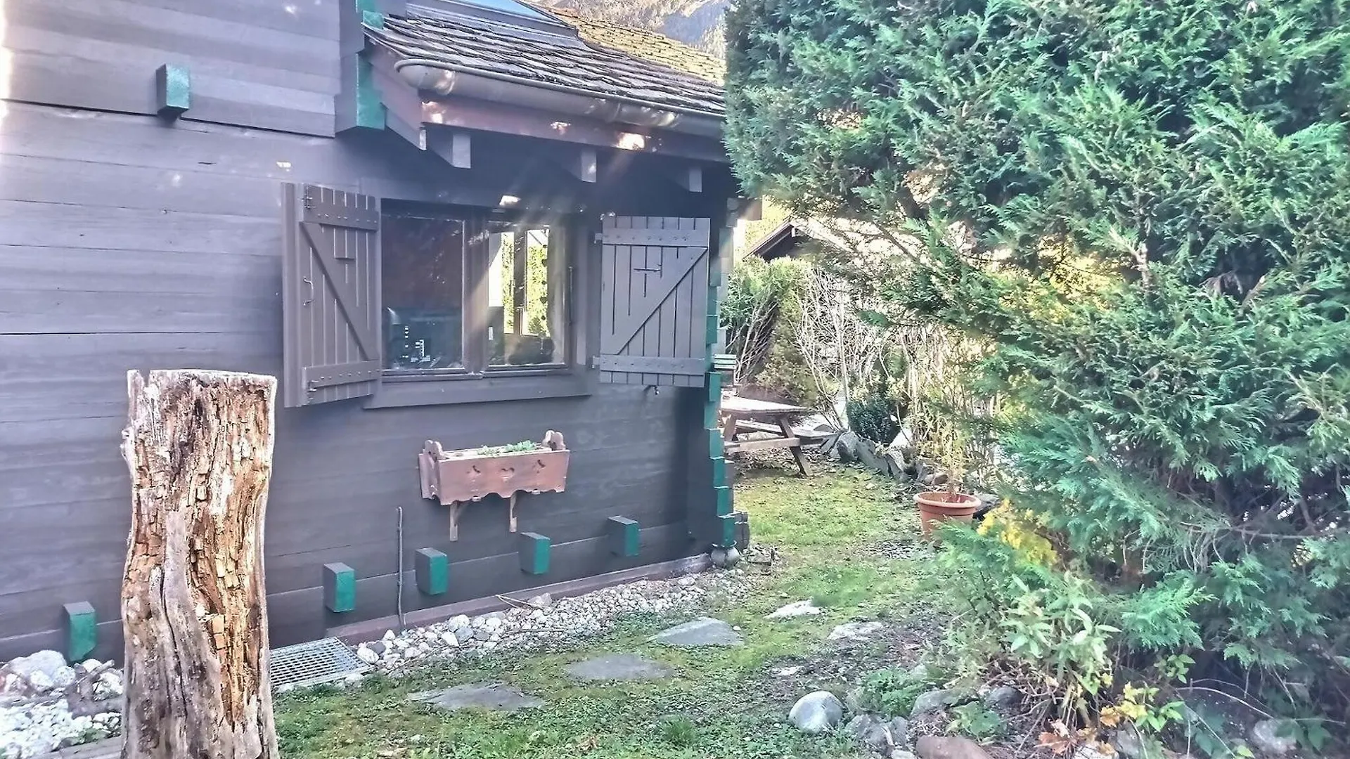 Cosy Petite Chalet T3, Jardin, Terrasse, Parking. Chamonix Mont-Blanc. Les Houches