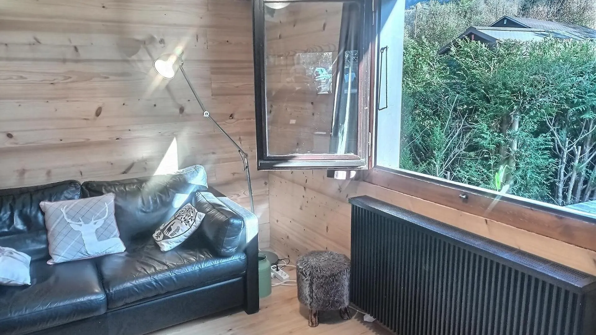 Cosy Petite Chalet T3, Jardin, Terrasse, Parking. Chamonix Mont-Blanc. Les Houches